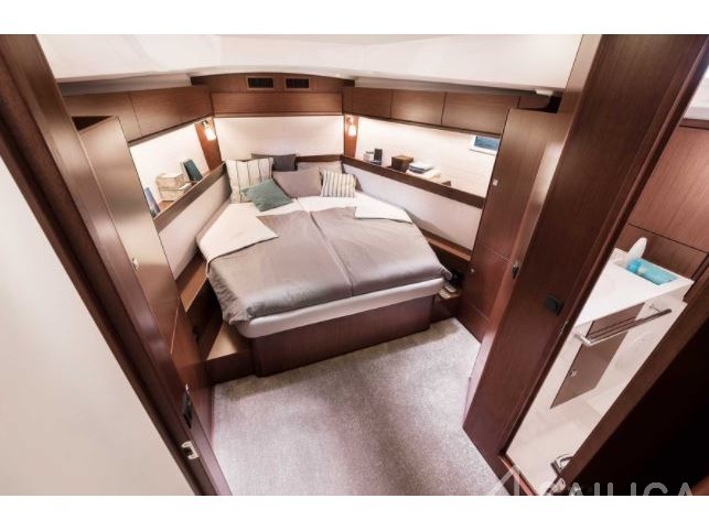 Bavaria 46 Cruiser - Yacht Charter Sailica