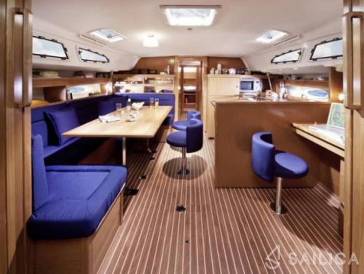 Bavaria 46 Cruiser - Yacht Charter Sailica