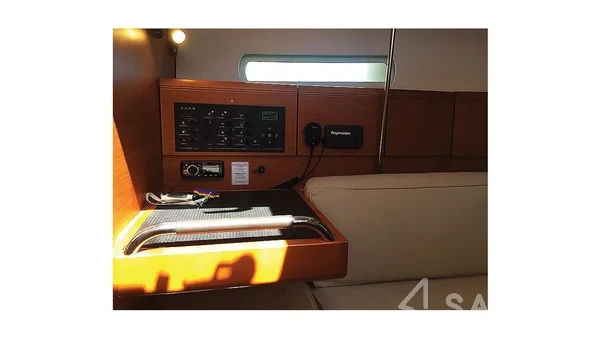 Sun Odyssey 389 - Yacht Charter Sailica