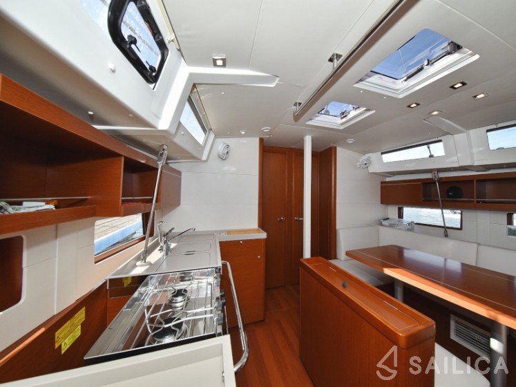 Oceanis 46.1 - Yacht Charter Sailica