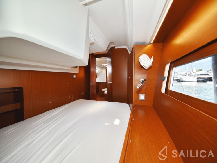 Oceanis 46.1 - Yacht Charter Sailica
