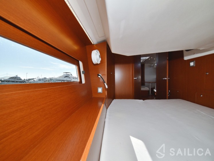 Oceanis 46.1 - Yacht Charter Sailica