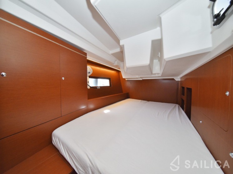Oceanis 46.1 - Yacht Charter Sailica