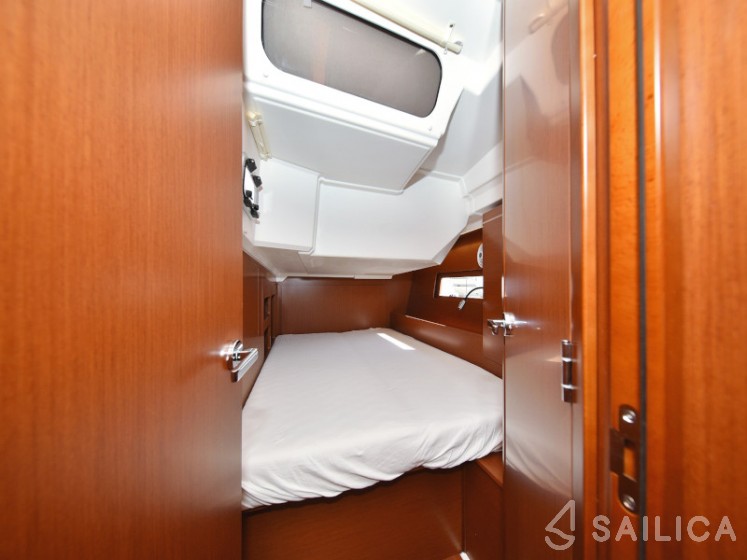 Oceanis 46.1 - Yacht Charter Sailica