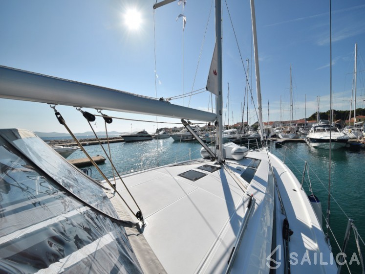 Oceanis 46.1 - Yacht Charter Sailica