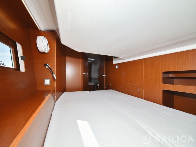Oceanis 46.1 - Yacht Charter Sailica