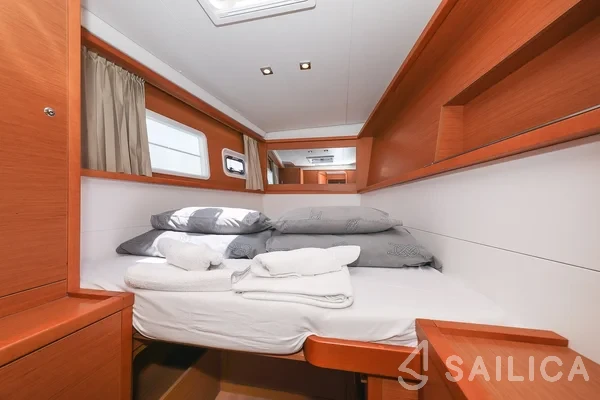 Lagoon 450 - Yacht Charter Sailica