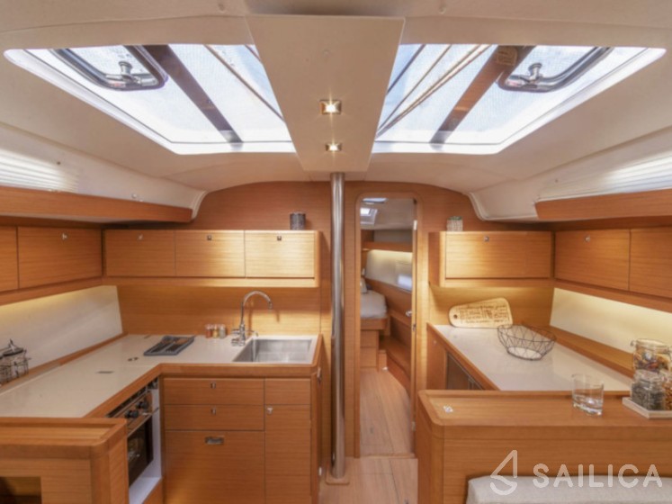 Dufour 430 - Yacht Charter Sailica
