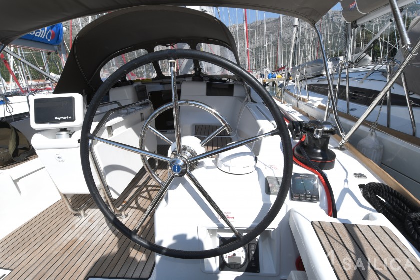 Sun Odyssey 419 - Yacht Charter Sailica