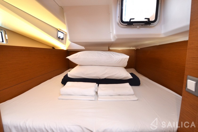 Sun Odyssey 440 - Yacht Charter Sailica