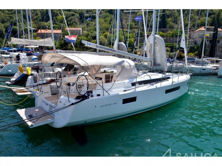 Sun Odyssey 440 - Yacht Charter Sailica