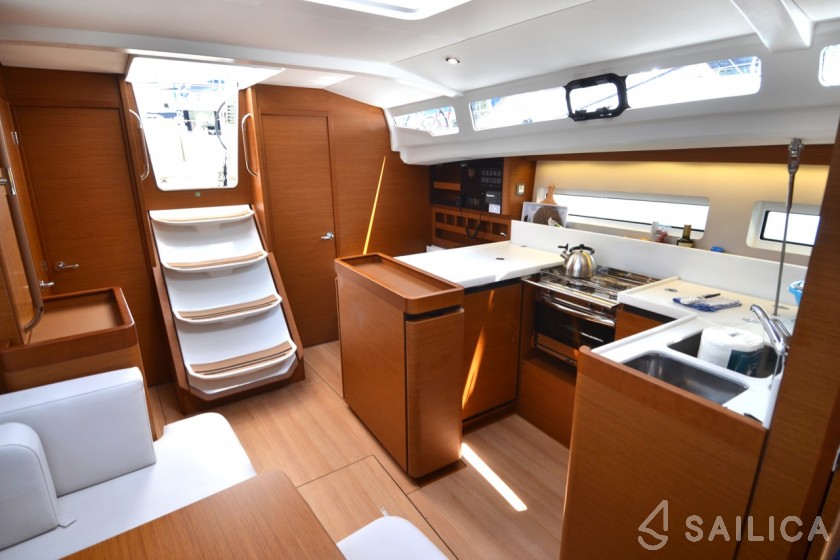 Sun Odyssey 440 - Yacht Charter Sailica