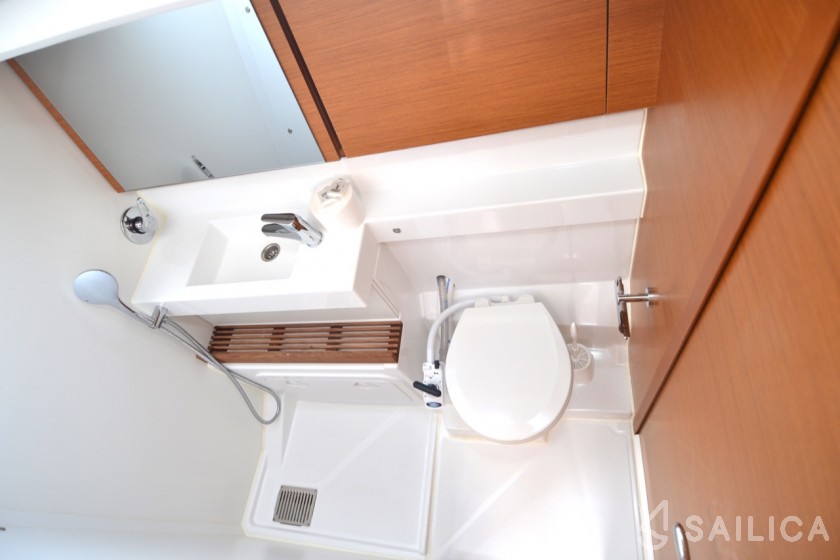 Sun Odyssey 440 - Yacht Charter Sailica