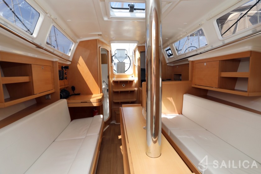 Sun Odyssey 319 - Yacht Charter Sailica