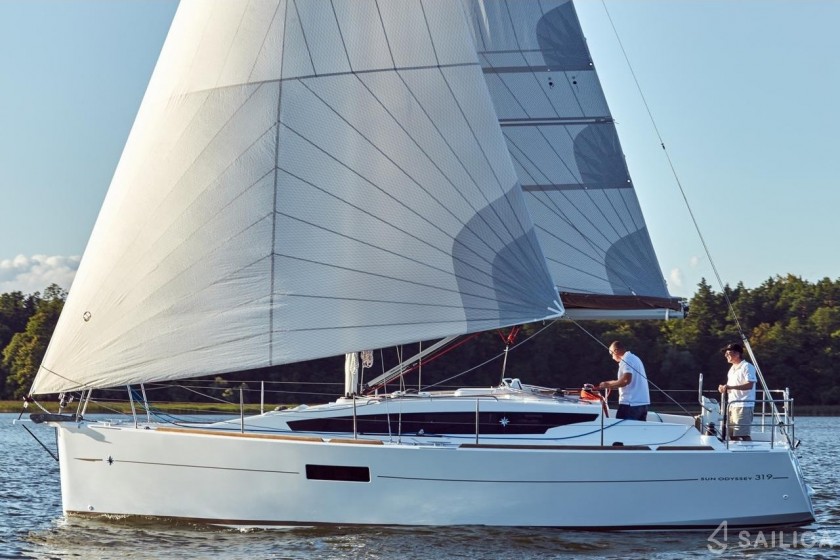 Sun Odyssey 319 - Yacht Charter Sailica