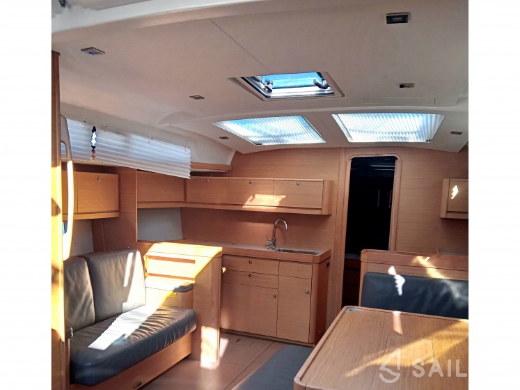 Dufour 460 GL - Yacht Charter Sailica