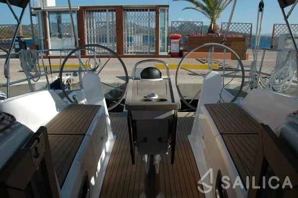 Bavaria 34 Cruiser - Yacht Charter Sailica