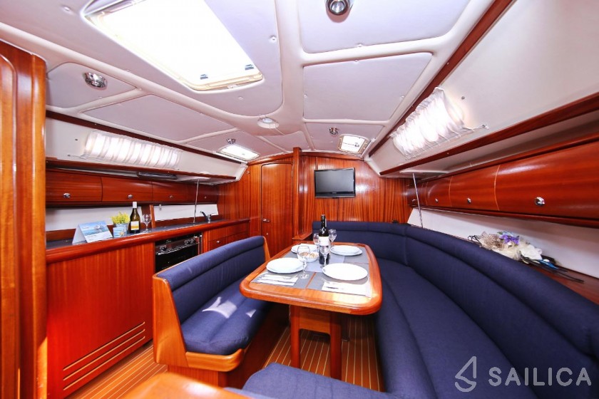 Bavaria 38 Cruiser - Yacht Charter Sailica
