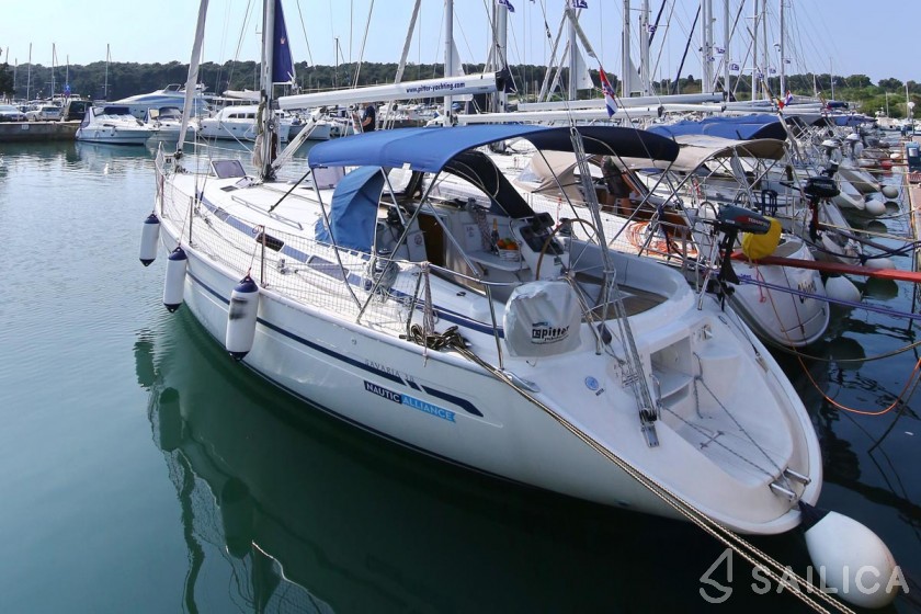 Bavaria 38 Cruiser - Yacht Charter Sailica