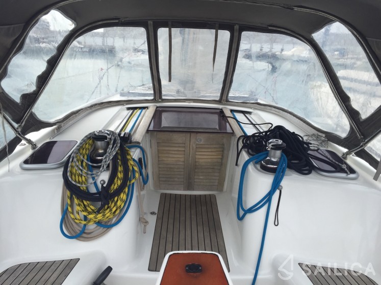 Oceanis 46 - Yacht Charter Sailica