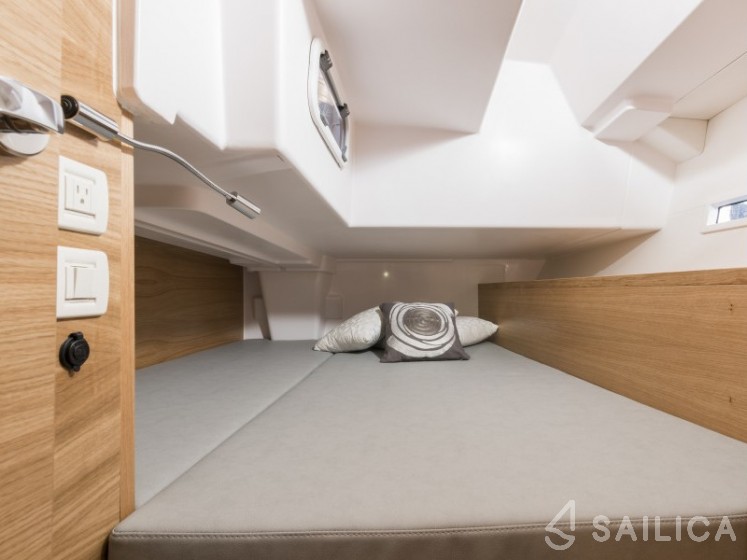Salona 38 - Yacht Charter Sailica