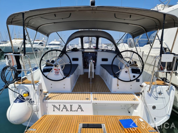 Sun Odyssey 380 - Yacht Charter Sailica