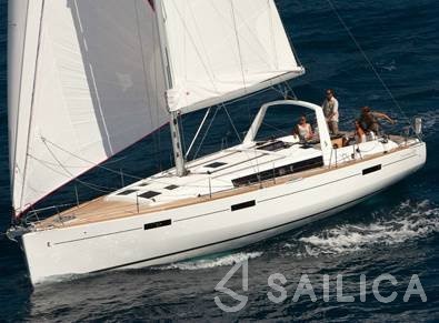 Oceanis 45 - Yacht Charter Sailica