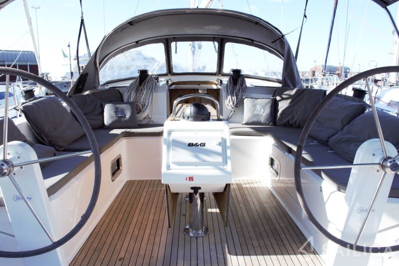 Bavaria 51 Cruiser - Yacht Charter Sailica