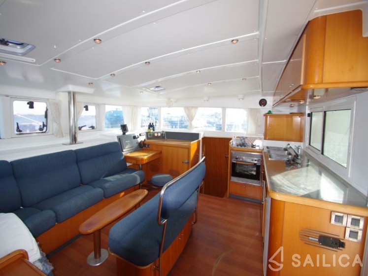 Lagoon 440 - Yacht Charter Sailica