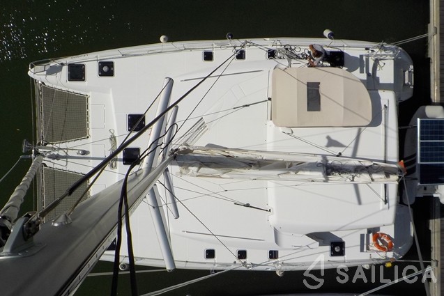 Lagoon 421 - Yacht Charter Sailica