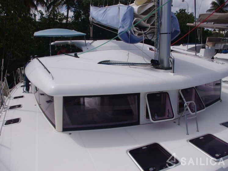 Lagoon 421 - Yacht Charter Sailica