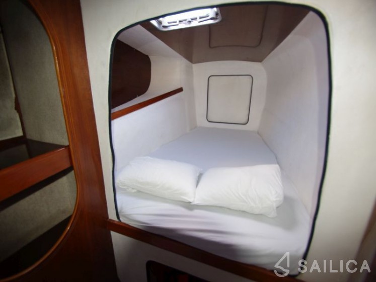 Athena 38 - Yacht Charter Sailica