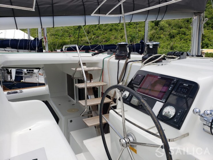 Lagoon 450 S - 4 + 2 cab. - Yacht Charter Sailica