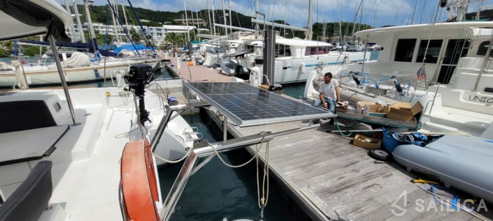 Lagoon 450 S - 4 + 2 cab. - Yacht Charter Sailica