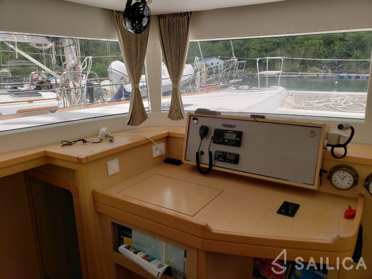 Lagoon 450 S - 4 + 2 cab. - Yacht Charter Sailica