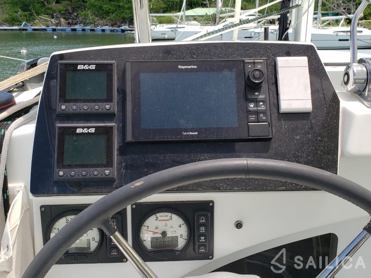 Lagoon 450 S - 4 + 2 cab. - Yacht Charter Sailica