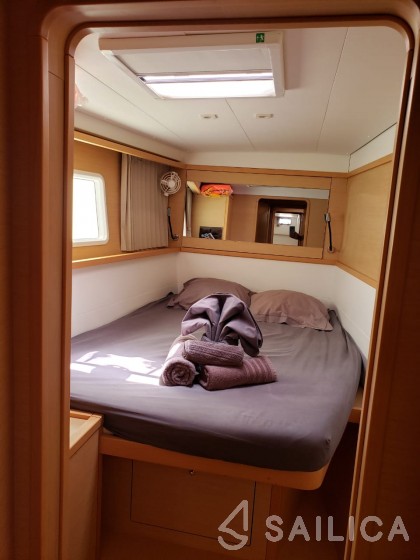 Lagoon 450 Sport - Yacht Charter Sailica