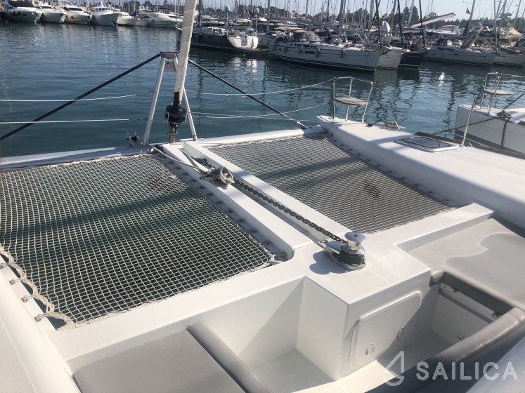 Lagoon 450 - Yacht Charter Sailica
