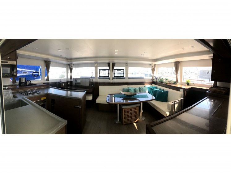 Lagoon 450 - Yacht Charter Sailica