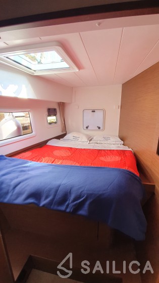 Lagoon 42 - Yacht Charter Sailica