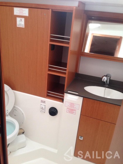 Bavaria Cruiser 51 - Yacht Charter Sailica