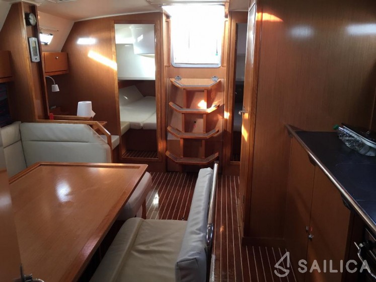 Bavaria 40 Cruiser - Yacht Charter Sailica