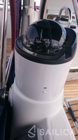 Sun Odyssey 42i - Yacht Charter Sailica
