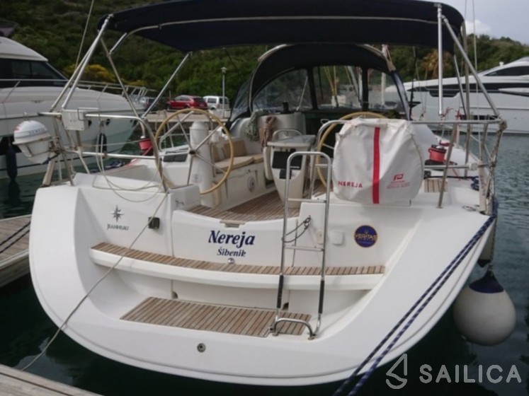 Sun Odyssey 42i - Yacht Charter Sailica