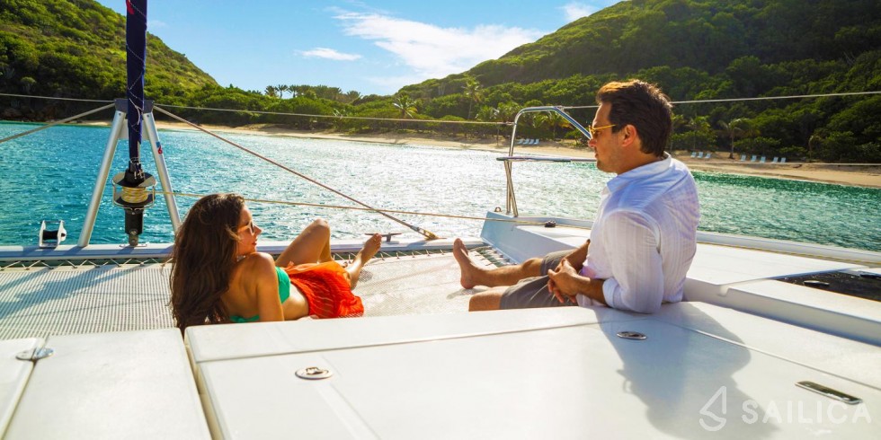 Leopard 40 - Yacht Charter Sailica