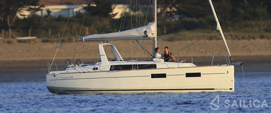 Oceanis 35 - Yacht Charter Sailica
