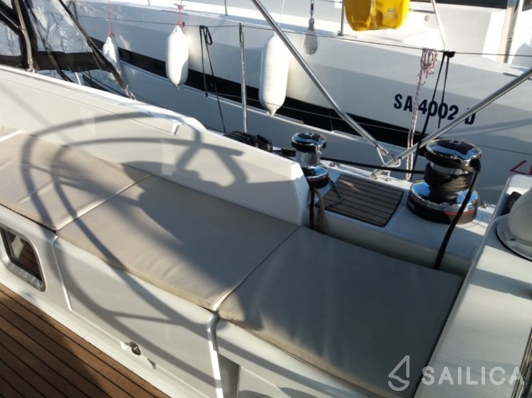 Jeanneau 54 - Yacht Charter Sailica