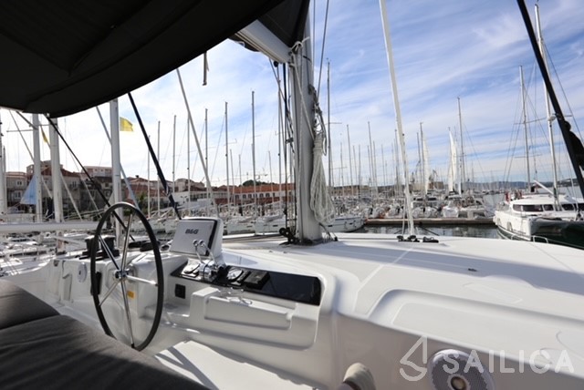 Lagoon 46  - Yacht Charter Sailica