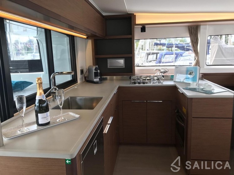 Lagoon 46  - Yacht Charter Sailica