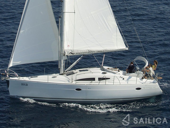 Elan 384 Impression - Yacht Charter Sailica